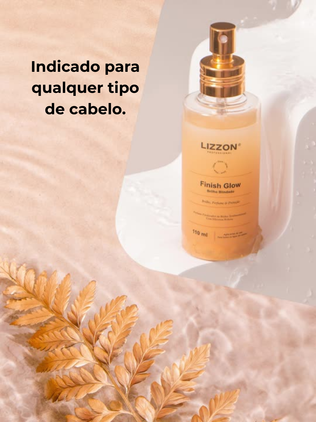 Um frasco de Finish Glow - Spray de Brilho em uma superfície branca perto de uma pia, com uma tampa de spray dourada. O rótulo em português diz: "Indicado para qualquer tipo de cabelo". Ideal para cabelos lisos ou cacheados, com folhas douradas próximas.