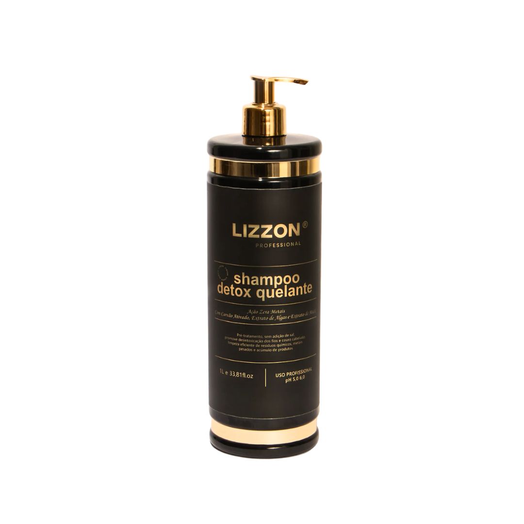 Um frasco preto e dourado de 1 litro de Shampoo Detox Inteligente Quelante com um dispensador de bomba, ideal para tratamentos de desintoxicação, é exibido em um fundo branco.