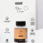 Um frasco do suplemento capilar Lizzon+ Plus Caps está na vertical, cercado por ícones e textos em português que mostram benefícios como crescimento capilar, menos queda de cabelo e proteção interna para fios mais lisos.