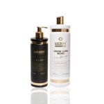 O Kit Escova Blindada inclui um frasco pump preto de 500 ml com o rótulo "15 em 1" e um frasco branco de 1000 g com o rótulo "controle de volume BLOND", ambos da Lizzon Professional, exibidos em um fundo branco.