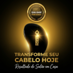 Uma Escova Desembaraçadora preta e curva com um logotipo dourado em um fundo brilhante. Na parte superior, aparece um emblema dourado de Qualidade Profissional. Abaixo: 