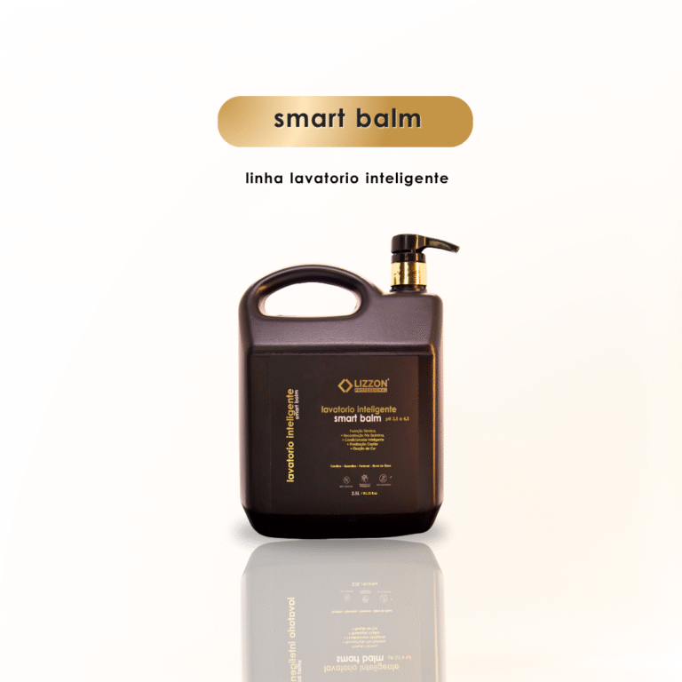Um recipiente Smart Balm preto de 3 litros com um dispensador de bomba está centralizado em um fundo claro. Acima dele, o texto diz 