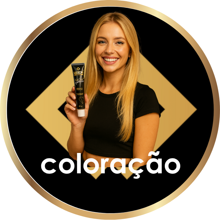 Uma mulher com longos cabelos loiros e camisa preta sorri enquanto segura um tubo preto e dourado de coloração de cabelo Lizzon. O fundo apresenta uma forma de diamante dourado e a palavra coloração está escrita abaixo.