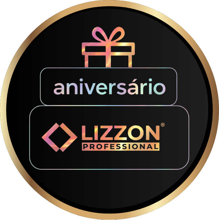 Um emblema circular com uma borda dourada apresenta um ícone de presente holográfico, a palavra aniversário e o logotipo da Lizzon, tudo em um fundo preto elegante.