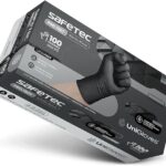 É mostrada uma caixa de Luva Nitrilo Black M, exibindo um punho em uma luva preta. A embalagem contém 100 luvas de tamanho médio, sem látex.