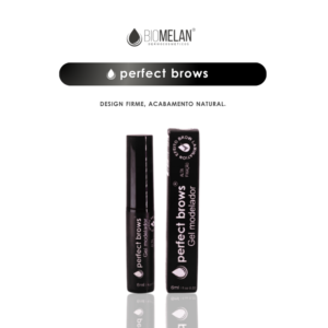 Dois tubos de sobrancelhas perfeitas estão na vertical em uma superfície refletora, com embalagem preta e texto branco. O logotipo da marca e o nome do produto aparecem acima dos produtos.