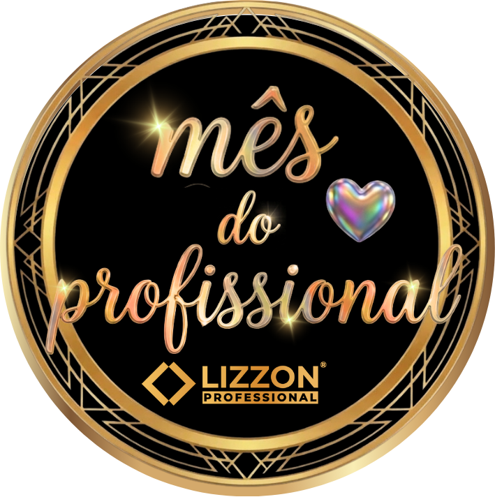 Um crachá circular preto e dourado com o texto mês do profissional em uma fonte cursiva, um coração metálico e o logotipo da Lizzon Professional na parte inferior.