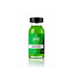 Um pequeno frasco de vidro de 15 ml com o rótulo “Lizzon Profissional Power Dose Crescimento Fortificado”, contendo um líquido verde, com tampa preta e um rótulo verde e preto que menciona Aloe Vera, extrato de bambu e biotina.