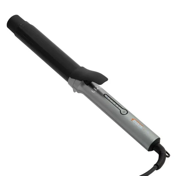 Aqui está uma versão reescrita da frase utilizando os dados do produto fornecidos: O MODELADOR PROFISSIONAL FOCUS 33 MM BIVOLT - 450 F, um modelador de cabelos prateado e preto com pinça, é exibido em ângulo sobre um fundo branco. O aparelho possui um painel de controle na alça e um cabo de alimentação acoplado.